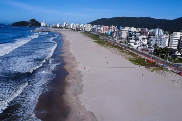 Prefeitura de cidade no Paraná abre concurso público com 63 vagas e salários de até R$ 20,3 mil