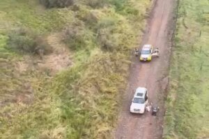 Momento da prisão de homem com contrabando em Moreira Sales.