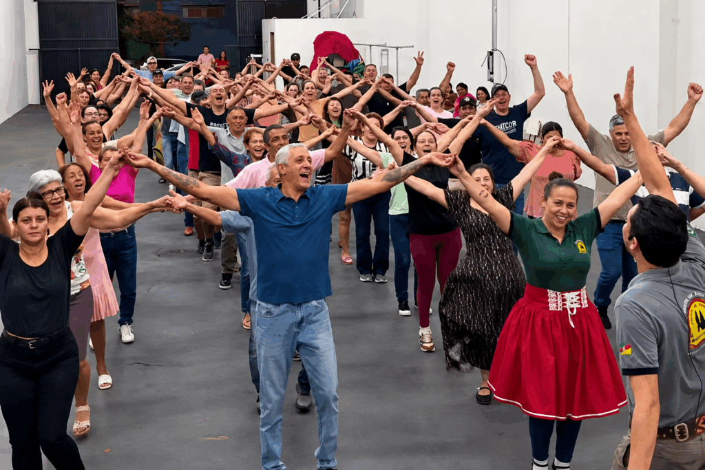 Projeto de dança de salão fortalece integração social e incentiva cultura em Goioerê