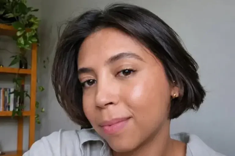 A jovem Ana Carolyne Camilo, sobrevivente do acidente no complexo turístico Salto das Orquídeas.