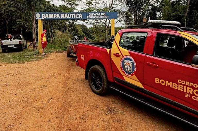 Terceiro dia de buscas termina sem localizar jovem que desapareceu no Rio Ivaí