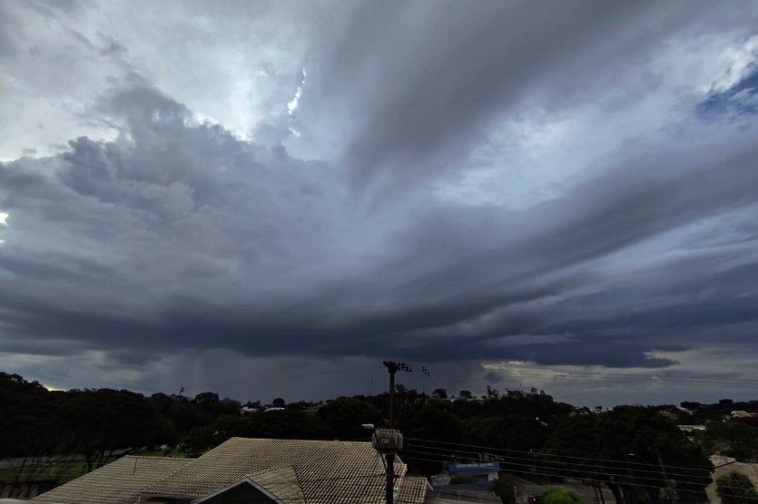 Defesa Civil e Inmet alertam para possibilidade de tempestades na região de Umuarama
