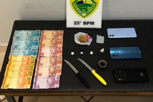 Drogas e dinheiro apreendidos no Jardim União.