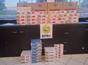 Cigarros contrabandeados apreendidos em Cruzeiro do Oeste.