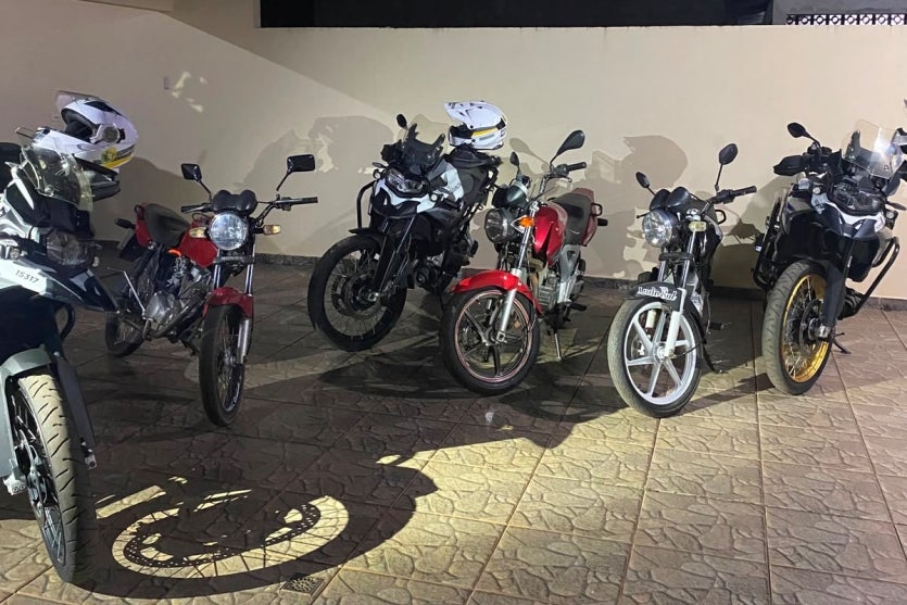 Motocicletas apreendidas em Tuneiras do Oeste.