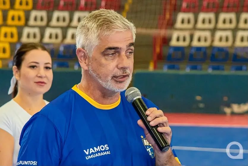 Paulo Gambier, técnico do Umuarama Futsal.