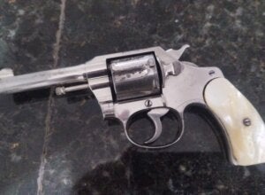 Arma de fogo apreendida em Rondon.