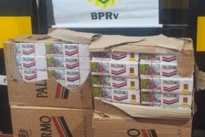 Cigarros apreendidos em Cidade Gaúcha.