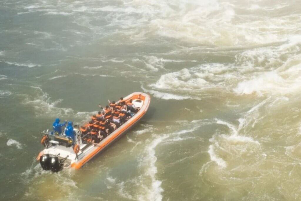 Uma semana após tragédia, Macuco Safari retoma operações em Foz do Iguaçu