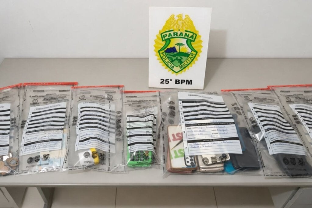 Homem é preso após PM apreender maconha, dinheiro e celulares em Maria Helena