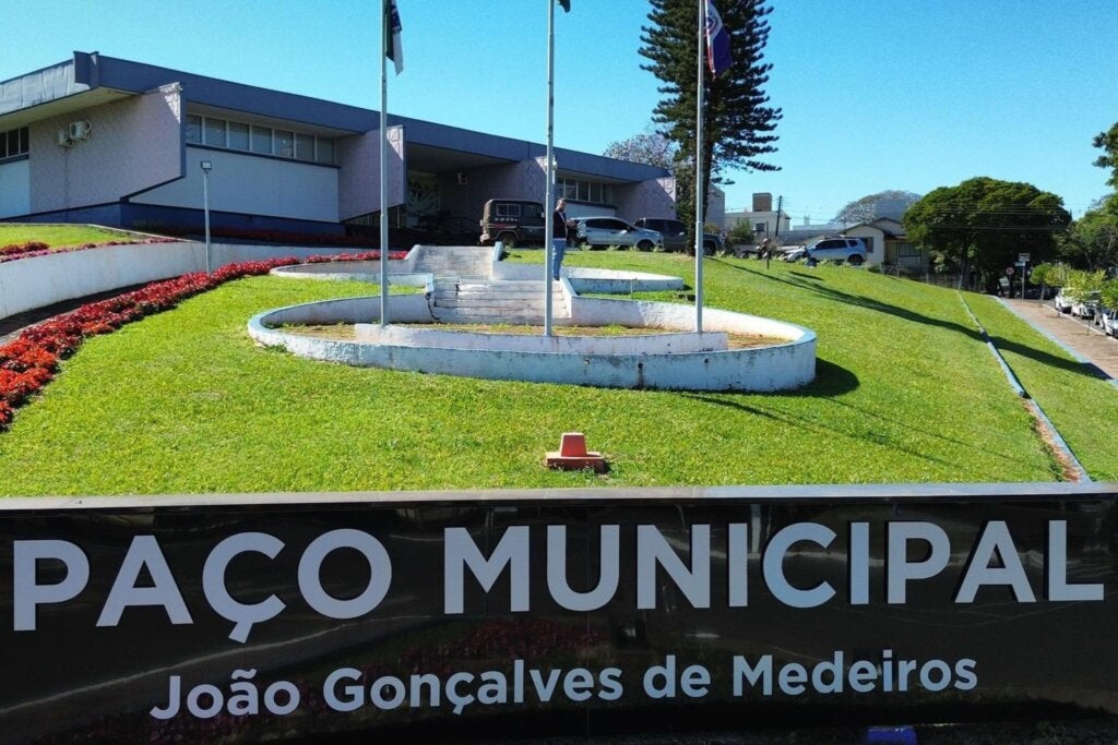 Marialva abre concurso público na área da saúde com salários de até R$ 17 mil