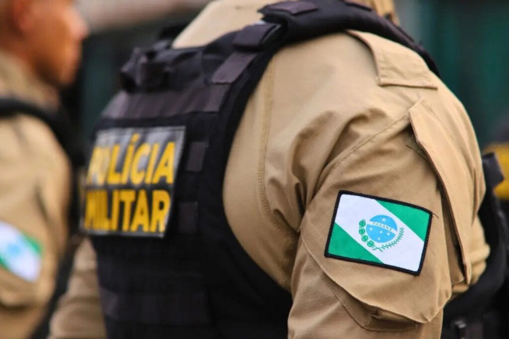 Jovem é agredido por homem encapuzado dentro de carro em Douradina