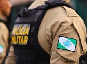 Jovem é agredido por homem encapuzado dentro de carro em Douradina
