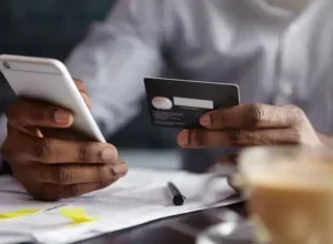 Aposentado perde R$ 2,8 mil após transferências não reconhecidas em Douradina