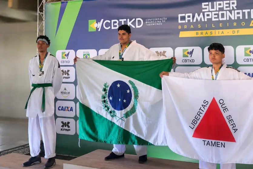 Atleta de Umuarama conquista título brasileiro de Taekwondo em Brasília