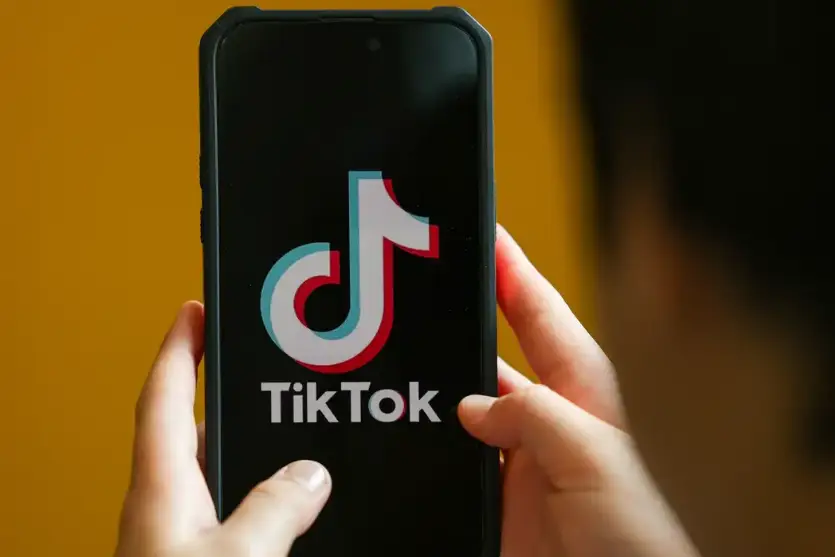 Brasil multa TikTok em R$ 153,7 milhões por falhas no tratamento de dados de adolescentes