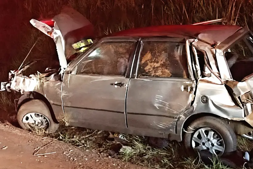Capotamento na rodovia entre Umuarama e Xambrê deixa duas pessoas feridas