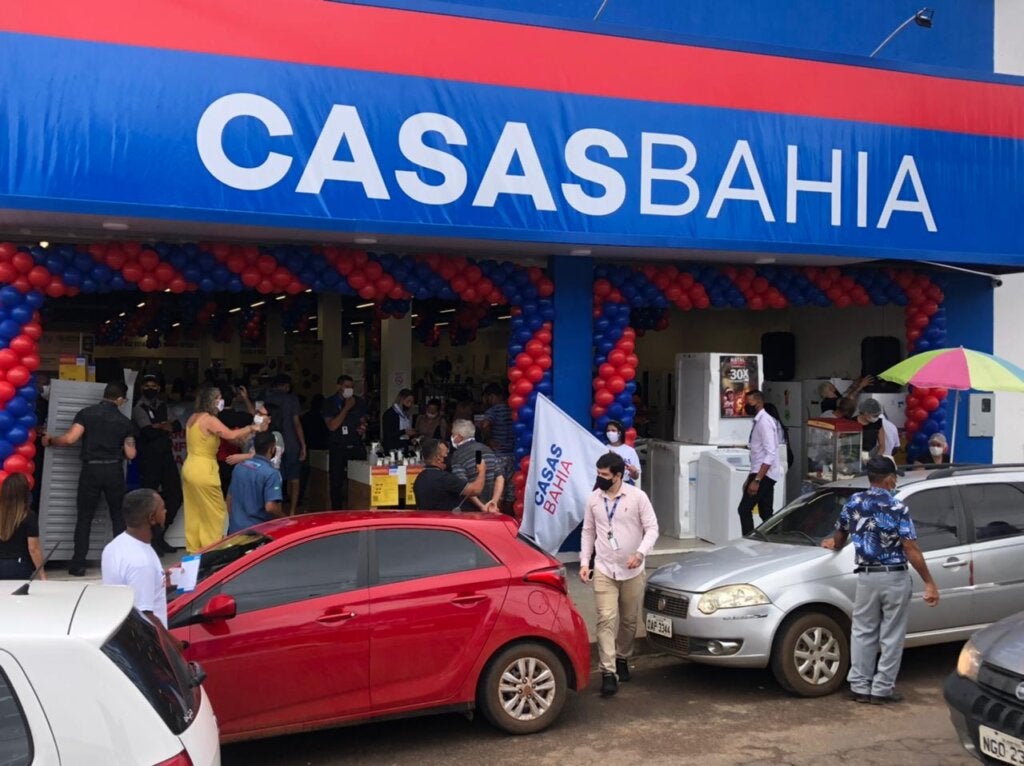 Fachada de uma loja da Casas Bahia sem identificar o local exato