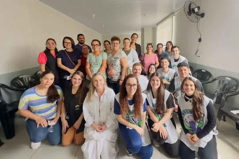 Curso de Odontologia da Unipar realiza Café com Mães na Apae de Umuarama