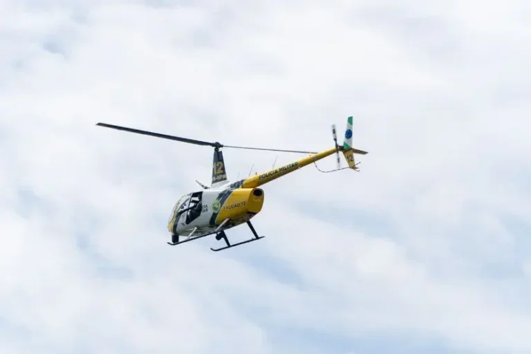 Helicóptero da PM em Umuarama.