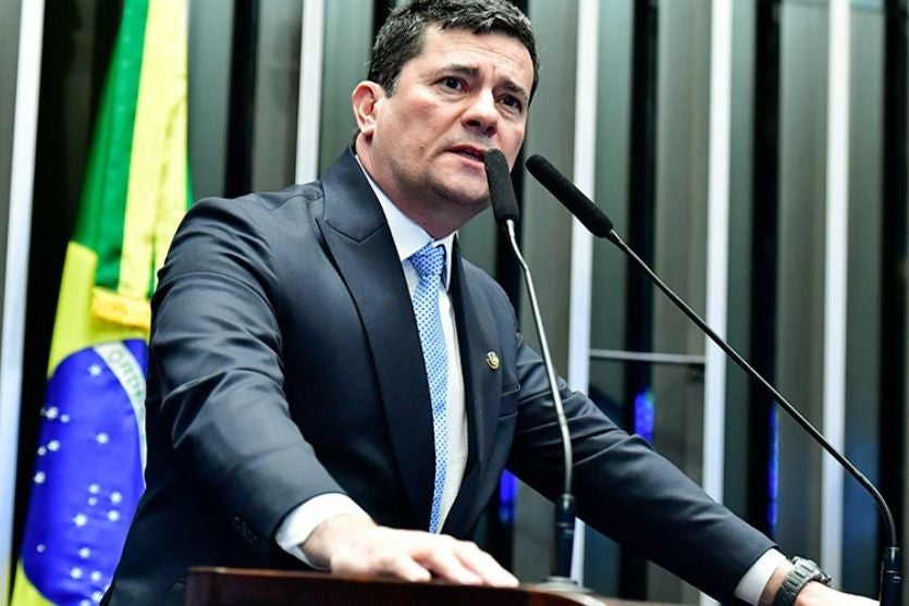 Moro lidera no PR com 37%, seguido por Requião Filho (21%) e Sandro Alex (15%)