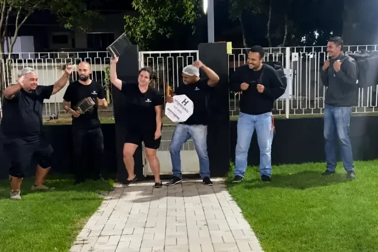 Lanchonete cria promoção inspirada nas eleições e resultado surpreende em Umuarama