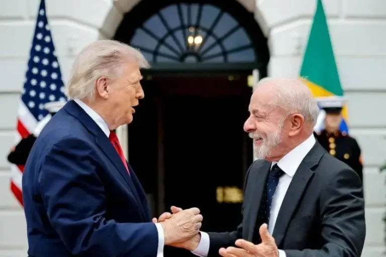 Lula diz a Trump que justificativas para tarifaço contra o Brasil são infundadas