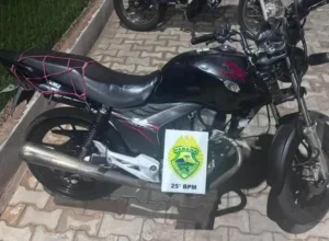 Manobra perigosa, fuga e tumulto: madrugada termina com prisão em Umuarama