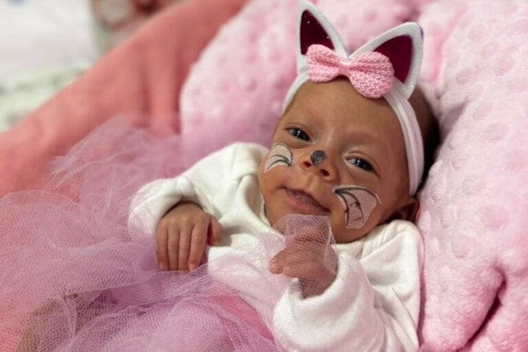 A emocionante alta da pequena Malu após 94 dias no hospital em Umuarama