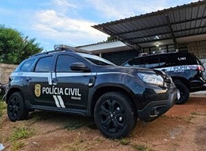 Viaturas da PCPR.
