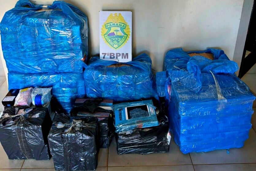 PM apreende veículo e mercadorias contrabandeadas após abordagem na PR-180