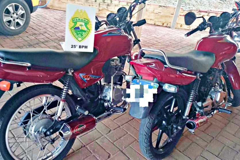 PM apreende motos após flagrar adolescentes em racha no interior de Pérola