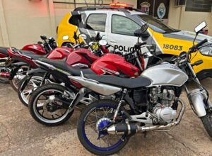 PM intensifica fiscalização de trânsito e apreende várias motos em Douradina