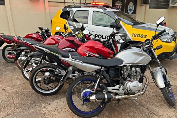 PM intensifica fiscalização de trânsito e apreende várias motos em Douradina