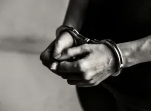 Polícia Militar prende homem procurado pela Justiça no centro de Rondon