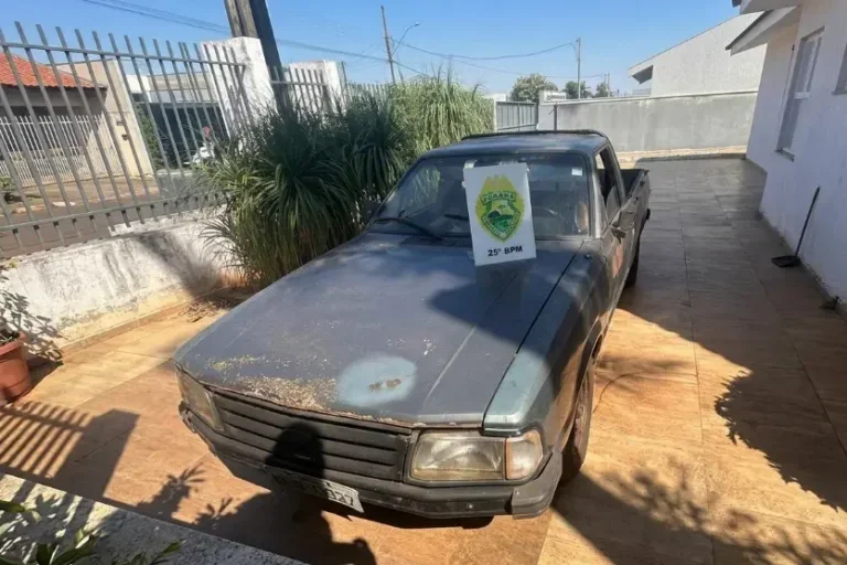 Polícia Militar recupera Ford Pampa furtado em plantação de milho em Francisco Alves