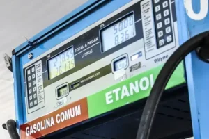 Bomba de posto de combustíveis.