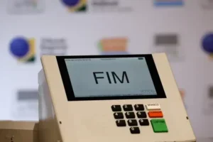Urna eletrônica.