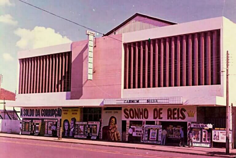 Saudade do tempo em que ir ao cinema era a maior paixão dos umuarameses!