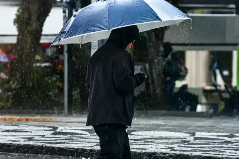Umuarama registra chuva desde a madrugada e previsão mantém instabilidade até domingo
