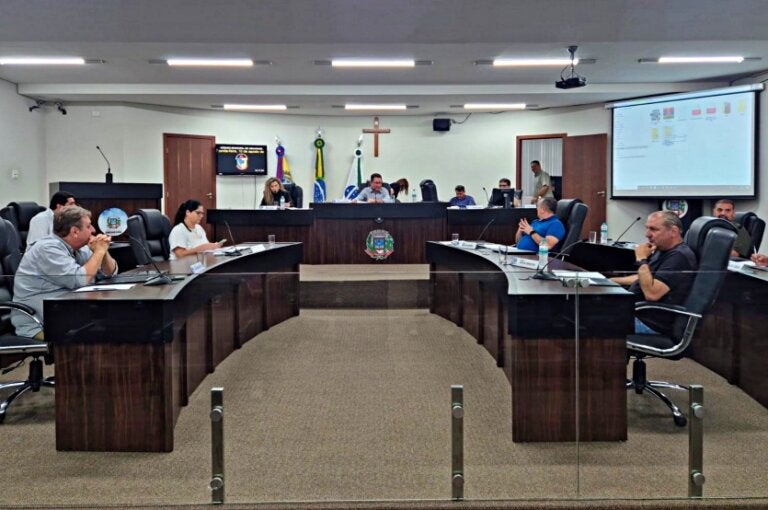 Vereadores aprovam dois projetos na sessão ordinária da Câmara de Umuarama