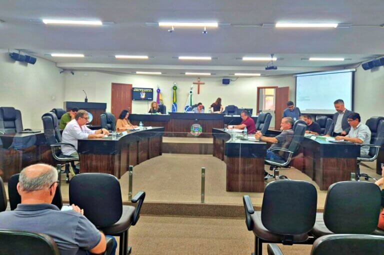Vereadores aprovam inclusão da terça-feira de Carnaval como feriado municipal em Umuarama