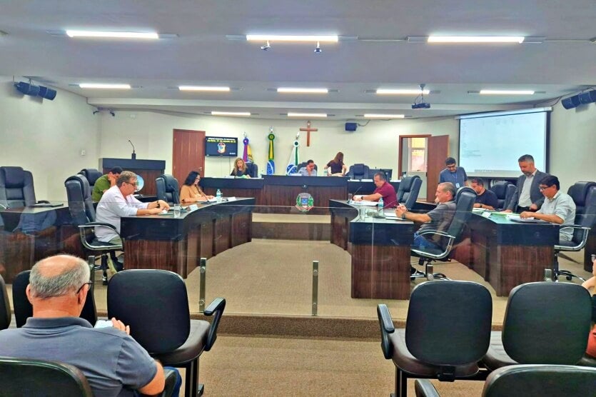 Vereadores aprovam inclusão da terça-feira de Carnaval como feriado municipal em Umuarama