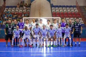 Time do Bento Mossurunga em quadra em preparação para o JEPs.