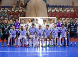 Time do Bento Mossurunga em quadra em preparação para o JEPs.