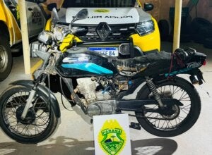 Motocicleta apreendida em Iporã.