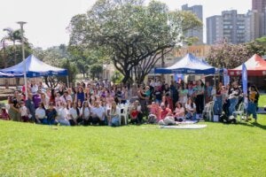 Mulheres reunidas durante Mamaço em Umuarama.