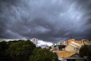 Céu nublado de Umuarama.