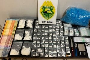Cocaína e dinheiro apreendidos em Umuarama.