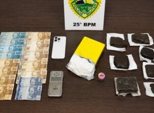 Drogas apreendidas em apartamento de Umuarama.